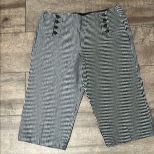 Larry Levine Striped Black and White Capri Pants 12